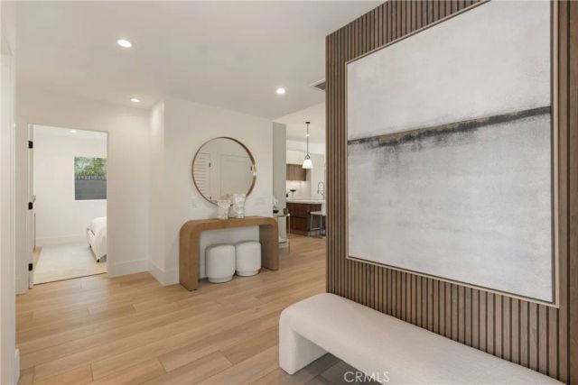 2187 Meyer Place, Costa Mesa, CA 92627