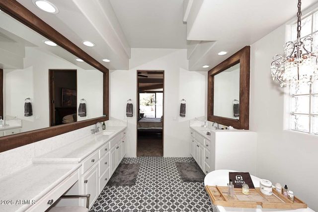 11698 E WETHERSFIELD Road, Scottsdale, AZ 85259