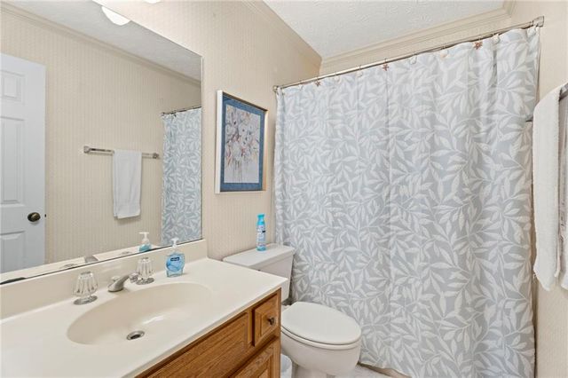 2 Dover Trail, Peachtree City, GA 30269