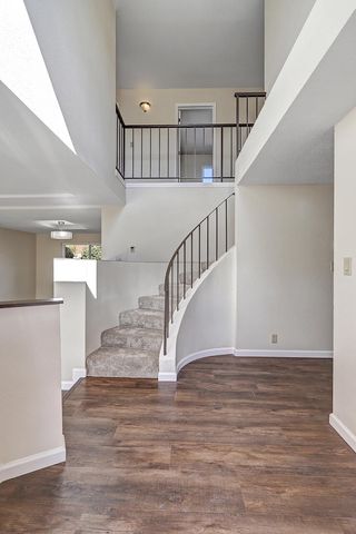 5823 Lost Dutchman Avenue NE, Albuquerque, NM 87111