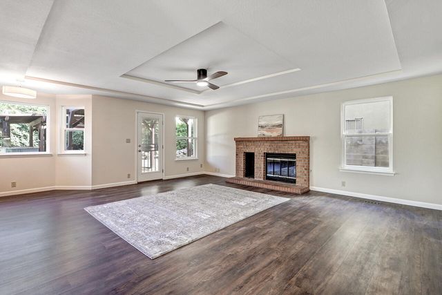 5823 Lost Dutchman Avenue NE, Albuquerque, NM 87111
