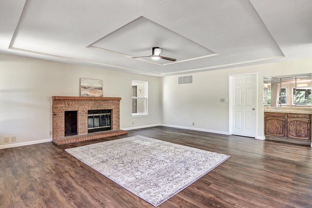 5823 Lost Dutchman Avenue NE, Albuquerque, NM 87111