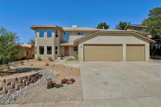 5823 Lost Dutchman Avenue NE, Albuquerque, NM 87111