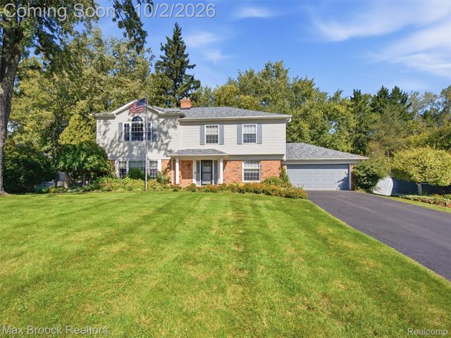 3548 Valleyview Court, West Bloomfield Charter Township, MI 48323