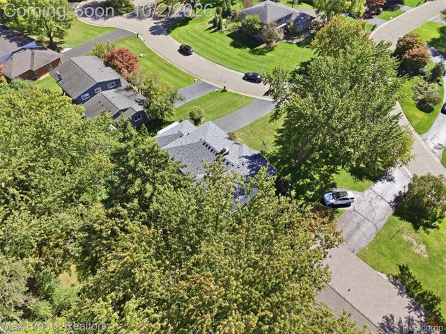 3548 Valleyview Court, West Bloomfield Charter Township, MI 48323