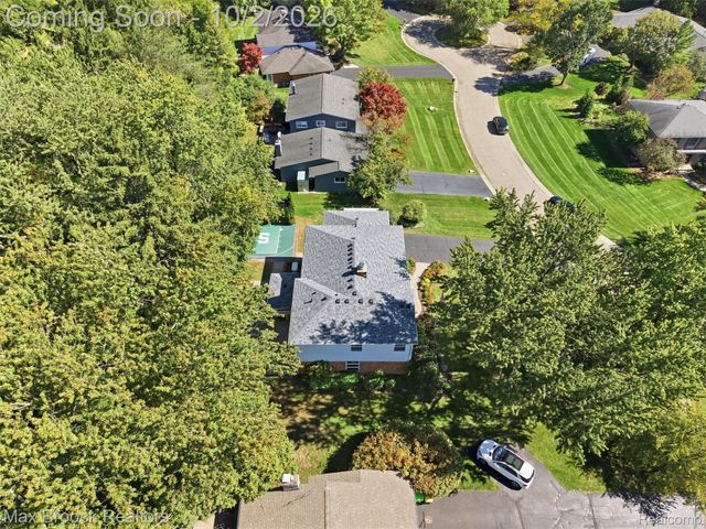 3548 Valleyview Court, West Bloomfield Charter Township, MI 48323