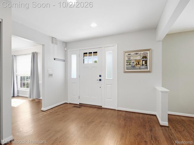 3548 Valleyview Court, West Bloomfield Charter Township, MI 48323