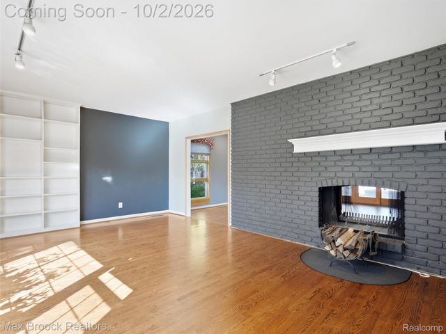 3548 Valleyview Court, West Bloomfield Charter Township, MI 48323