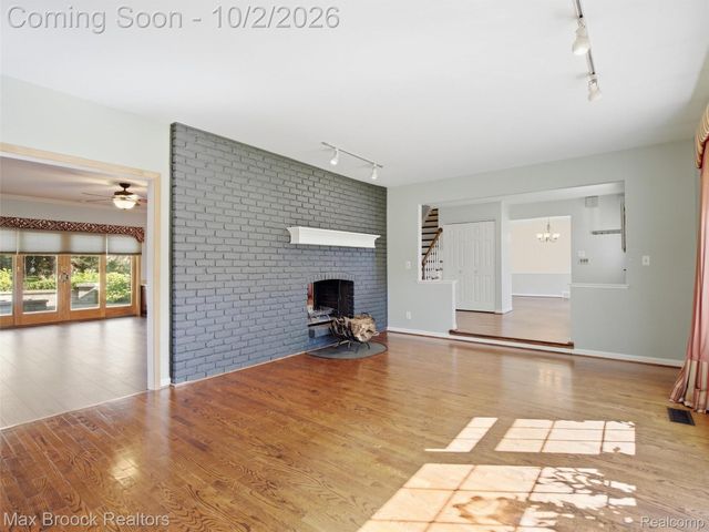 3548 Valleyview Court, West Bloomfield Charter Township, MI 48323