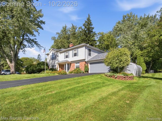 3548 Valleyview Court, West Bloomfield Charter Township, MI 48323