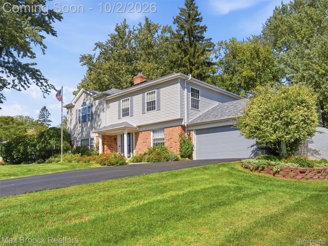 3548 Valleyview Court, West Bloomfield Charter Township, MI 48323