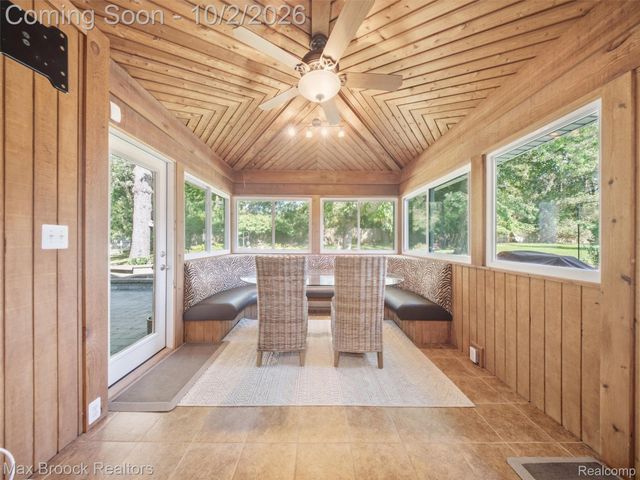 3548 Valleyview Court, West Bloomfield Charter Township, MI 48323