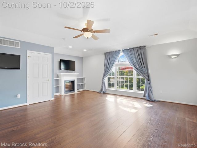 3548 Valleyview Court, West Bloomfield Charter Township, MI 48323