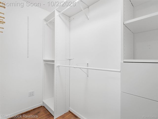 3548 Valleyview Court, West Bloomfield Charter Township, MI 48323