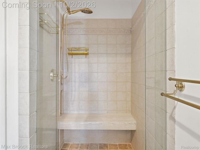 3548 Valleyview Court, West Bloomfield Charter Township, MI 48323
