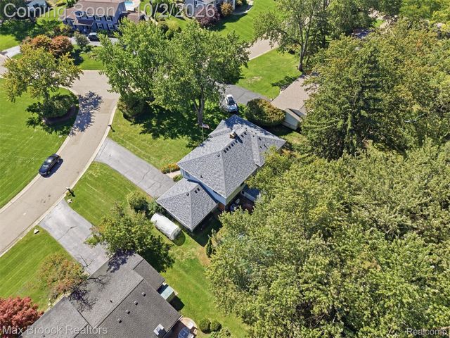 3548 Valleyview Court, West Bloomfield Charter Township, MI 48323