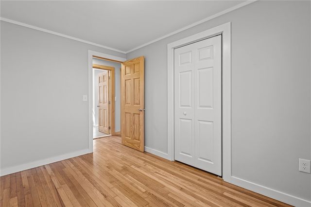 689 Knotty Oak Road, Coventry, RI 02816