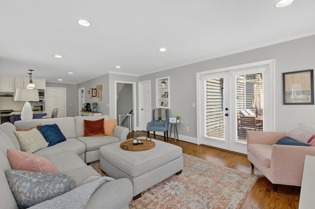 20 Sunset Drive, Greenville, SC 29605