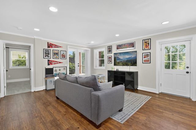 20 Sunset Drive, Greenville, SC 29605