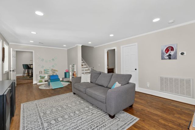20 Sunset Drive, Greenville, SC 29605