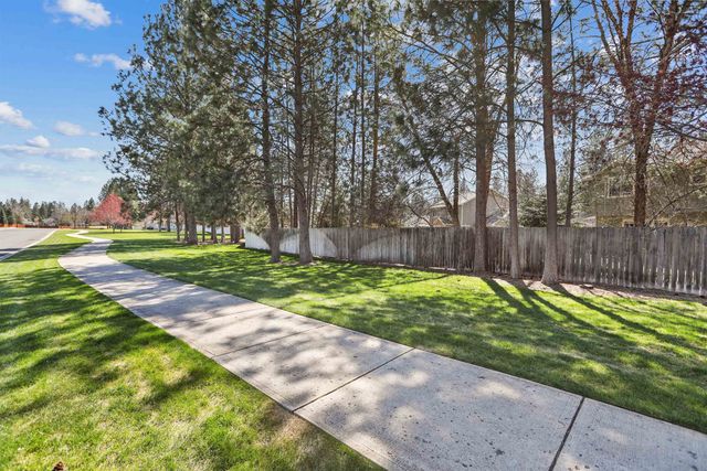 16317 N McKinnon Ln, Colbert, WA 99005