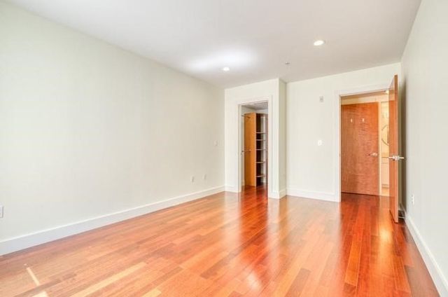 533 Cambridge Street 304, Boston, MA 02134