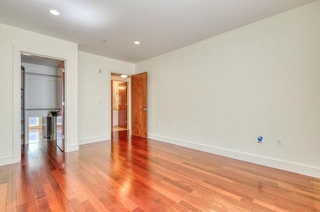 533 Cambridge Street 304, Boston, MA 02134