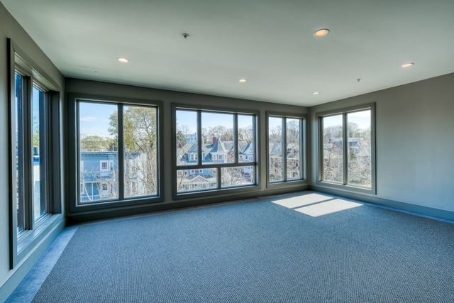 533 Cambridge Street 304, Boston, MA 02134