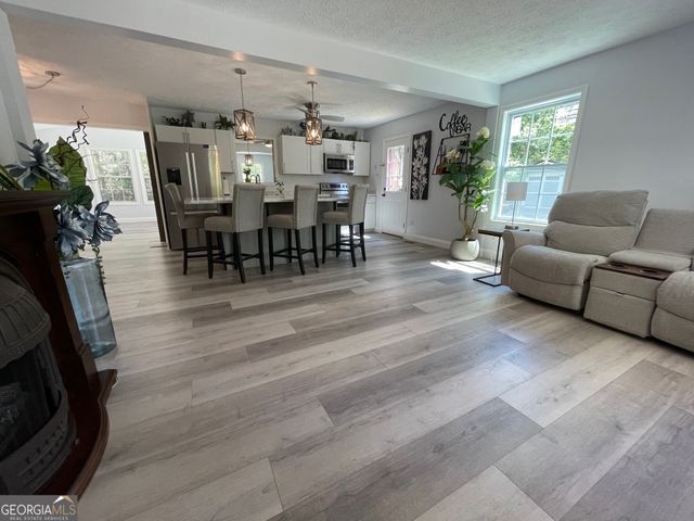620 S Hogan Drive, Westminster, SC 29693
