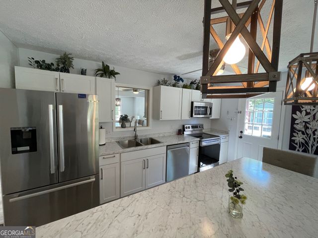 620 S Hogan Drive, Westminster, SC 29693