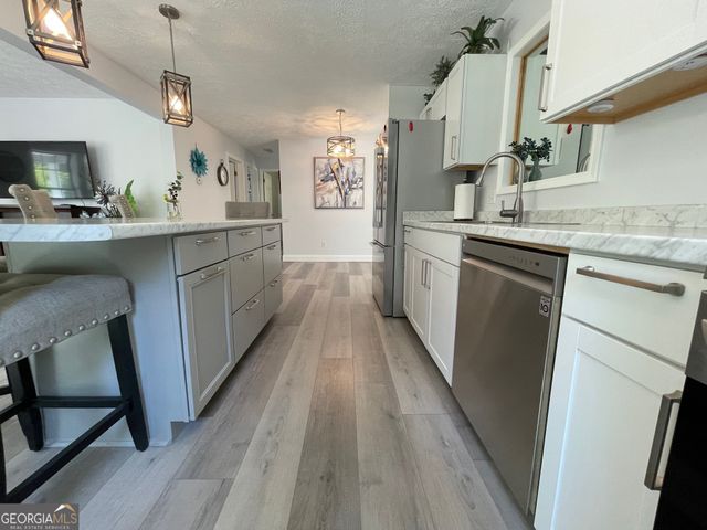 620 S Hogan Drive, Westminster, SC 29693
