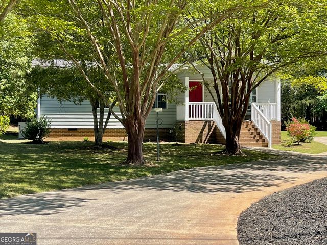 620 S Hogan Drive, Westminster, SC 29693