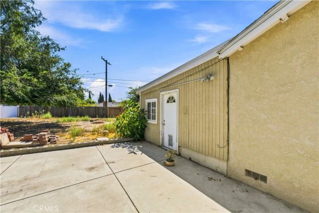1952 N Topaz Street, Orange, CA 92867