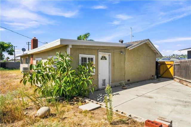 1952 N Topaz Street, Orange, CA 92867