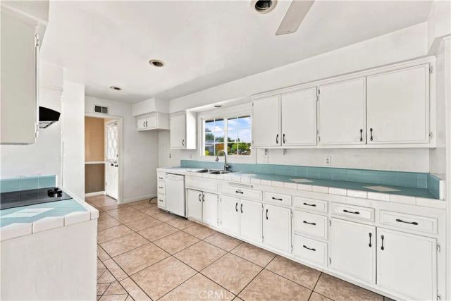 1952 N Topaz Street, Orange, CA 92867