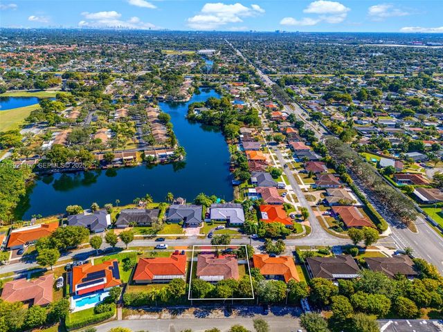 7004 SW 139th Pl, Miami, FL 33183