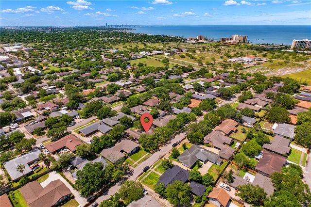 438 Chase Dr, Corpus Christi, TX 78412