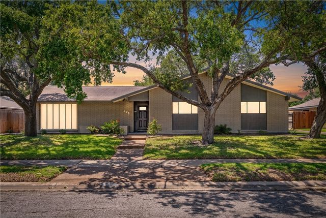 438 Chase Dr, Corpus Christi, TX 78412
