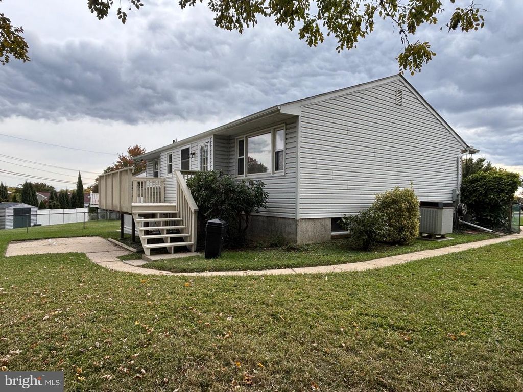 11 MCKENNA CT, Parkville, MD 21234