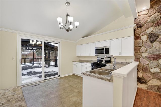 210 W Grove Avenue, Michigan Center, MI 49254