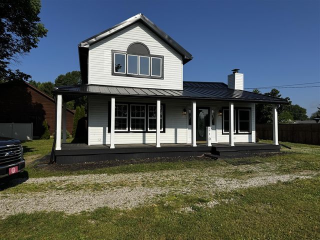210 W Grove Avenue, Michigan Center, MI 49254