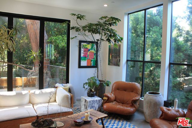 1628 Micheltorena Street, Los Angeles, CA 90026