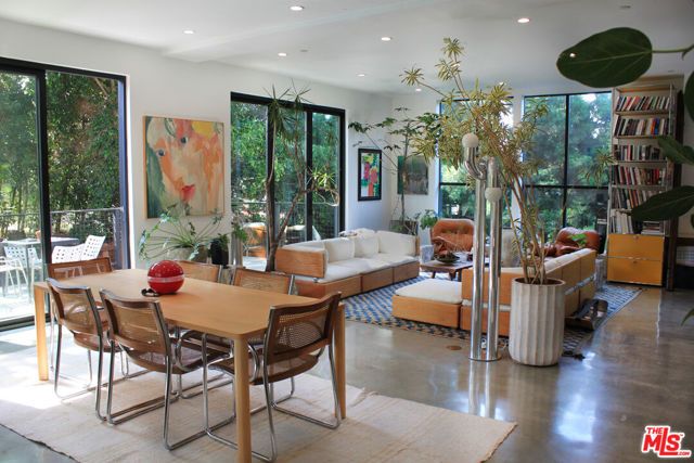 1628 Micheltorena Street, Los Angeles, CA 90026
