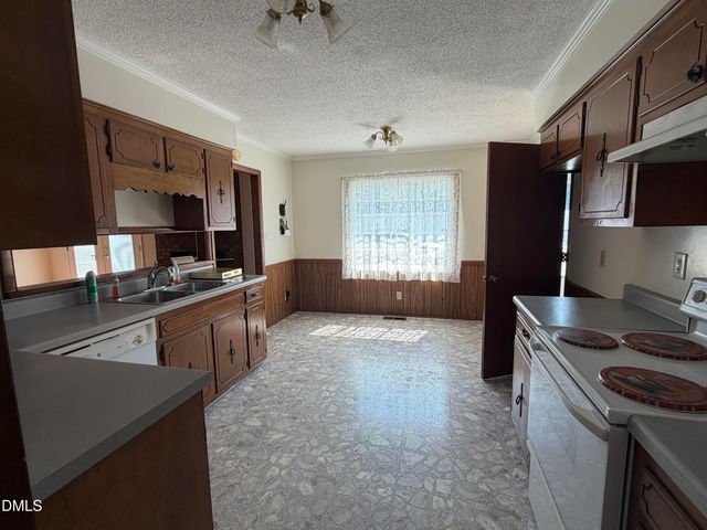 406 Woodruff Road, Selma, NC 27576
