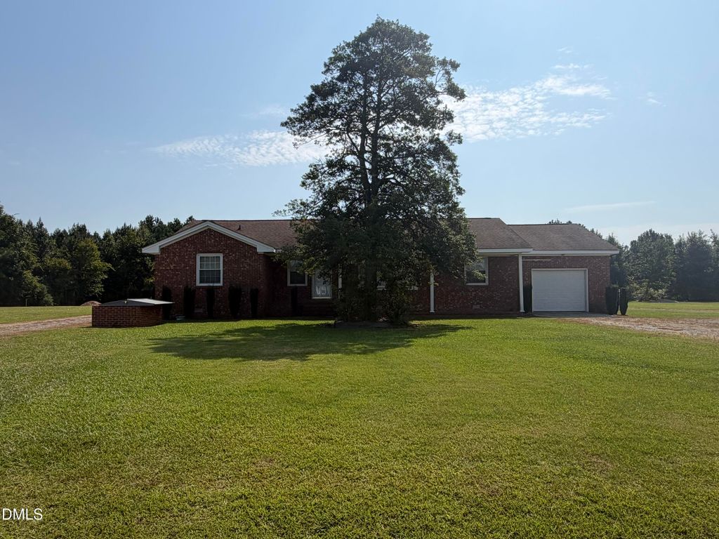 406 Woodruff Road, Selma, NC 27576