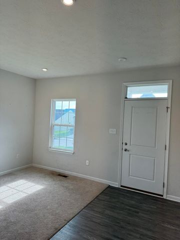137 Mariner Drive 137 Mariner Drive, Fairborn, OH 45324