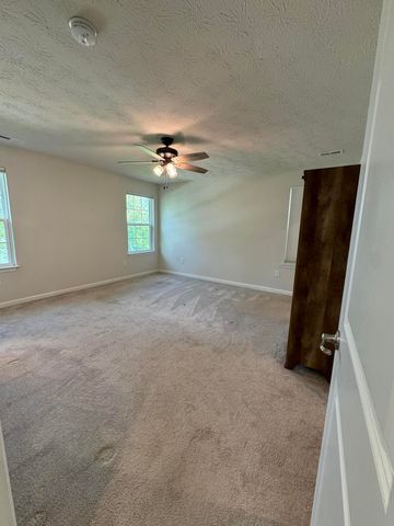137 Mariner Drive 137 Mariner Drive, Fairborn, OH 45324