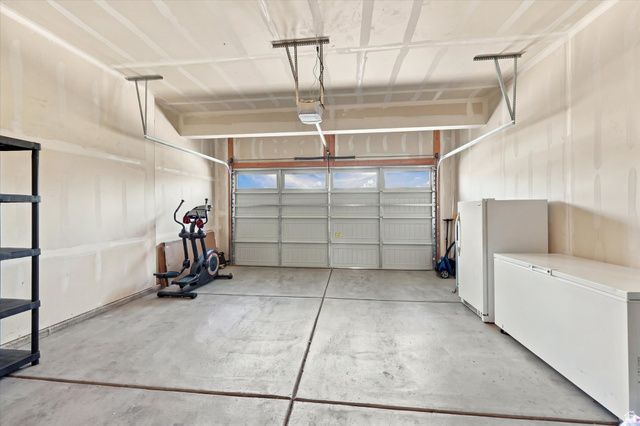 2433 W WYSTERIA DR, Mapleton, UT 84664