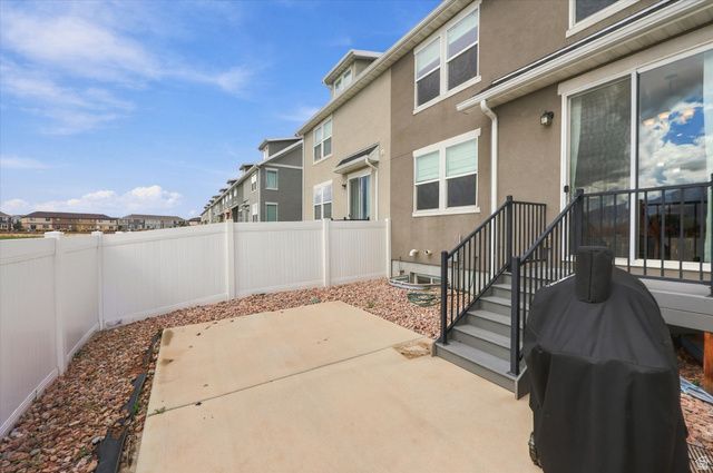 2433 W WYSTERIA DR, Mapleton, UT 84664