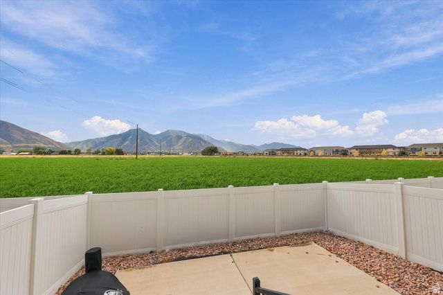 2433 W WYSTERIA DR, Mapleton, UT 84664